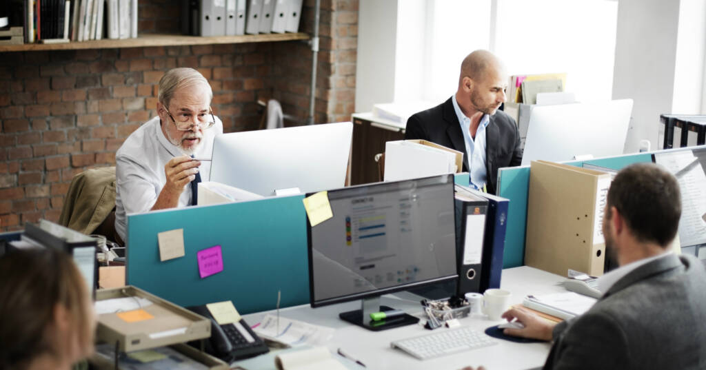 image 1 - Criatividade com experiência: O valor dos 50+ no mundo do trabalho